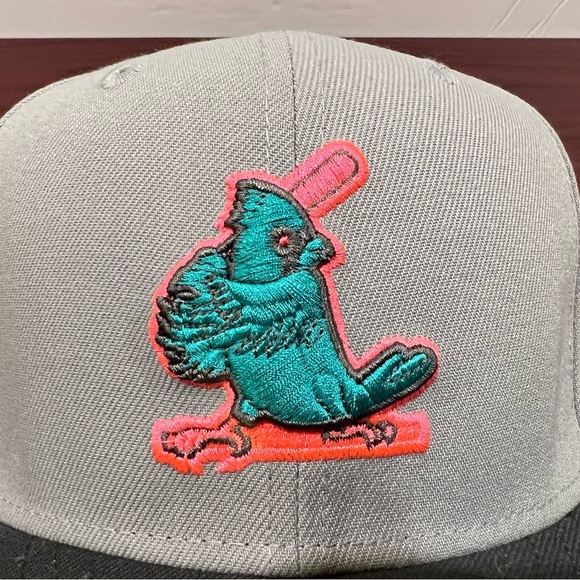 New Era, 59Fifty Fitted Hat, St Louis Cardinals, Grey, Pink & Green - Picture 2 of 11